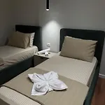 Deluxe New Bazaar Appartement Tirana