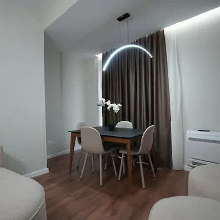 Apartman Deluxe New Bazaar Tirana