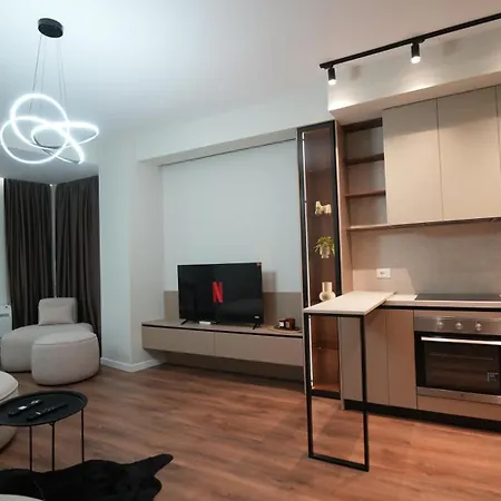 Deluxe New Bazaar Appartement Tirana